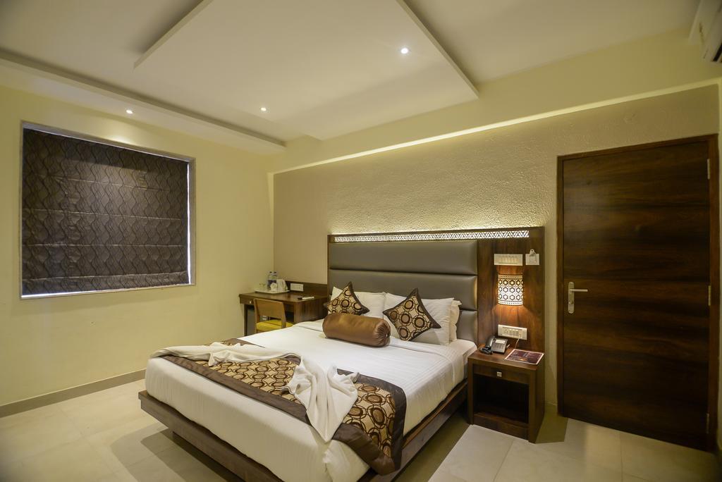 Sunkissed Plaza Hotel Calangute Exterior photo