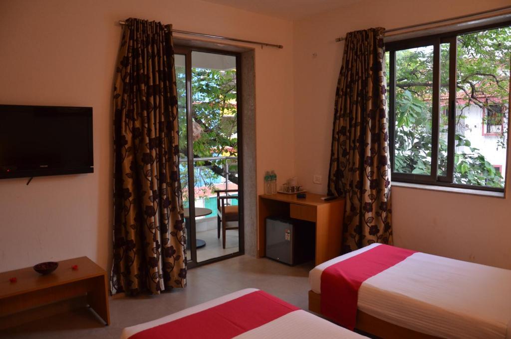 Sunkissed Plaza Hotel Calangute Room photo