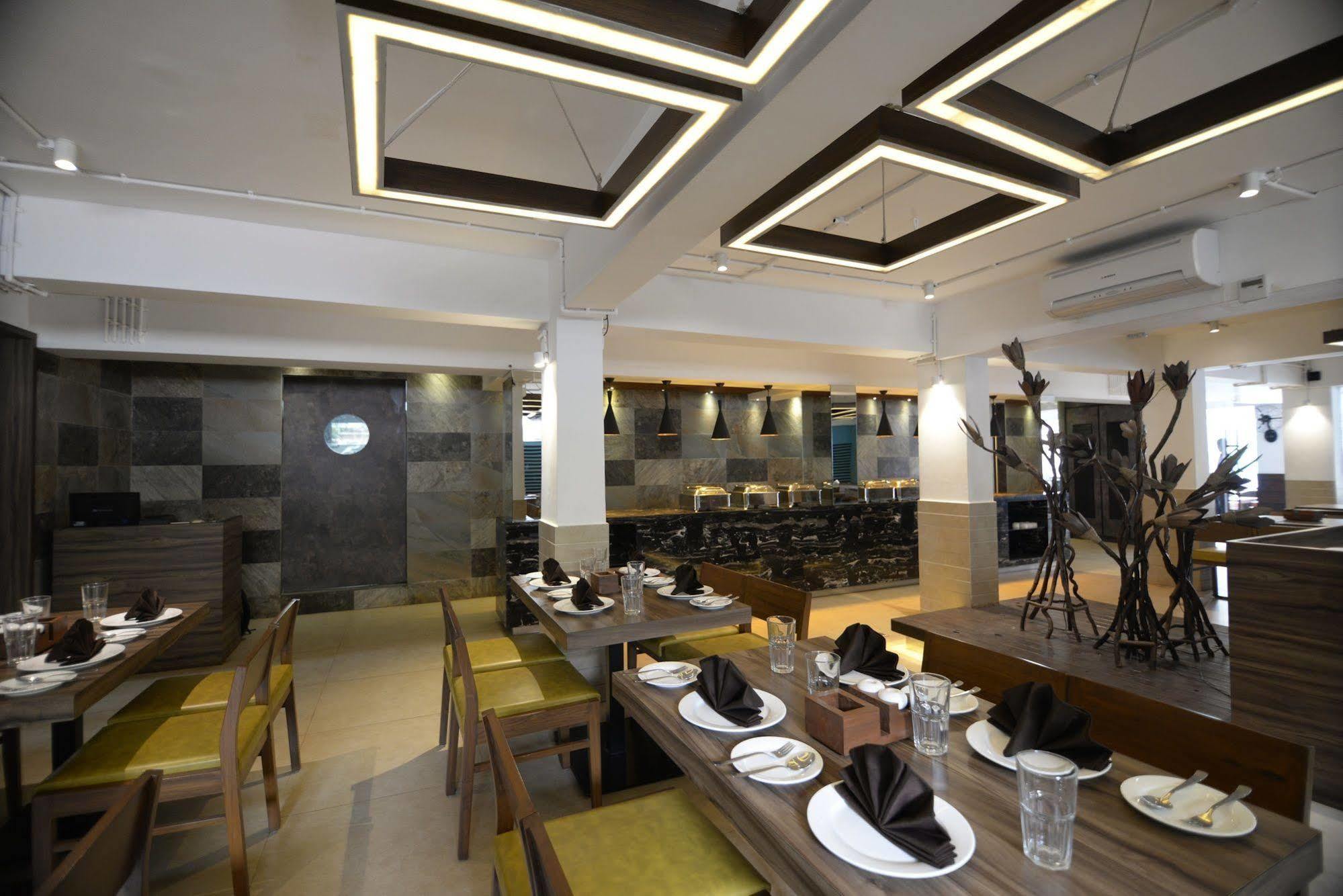 Sunkissed Plaza Hotel Calangute Exterior photo