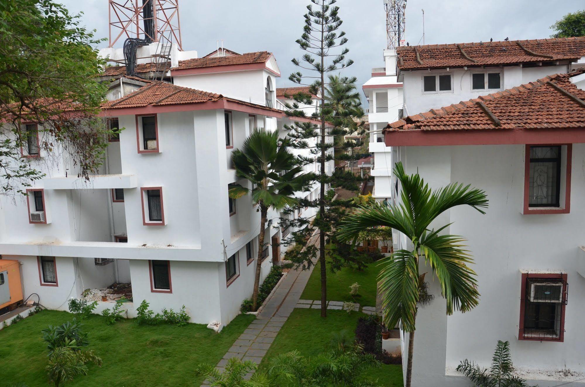 Sunkissed Plaza Hotel Calangute Exterior photo